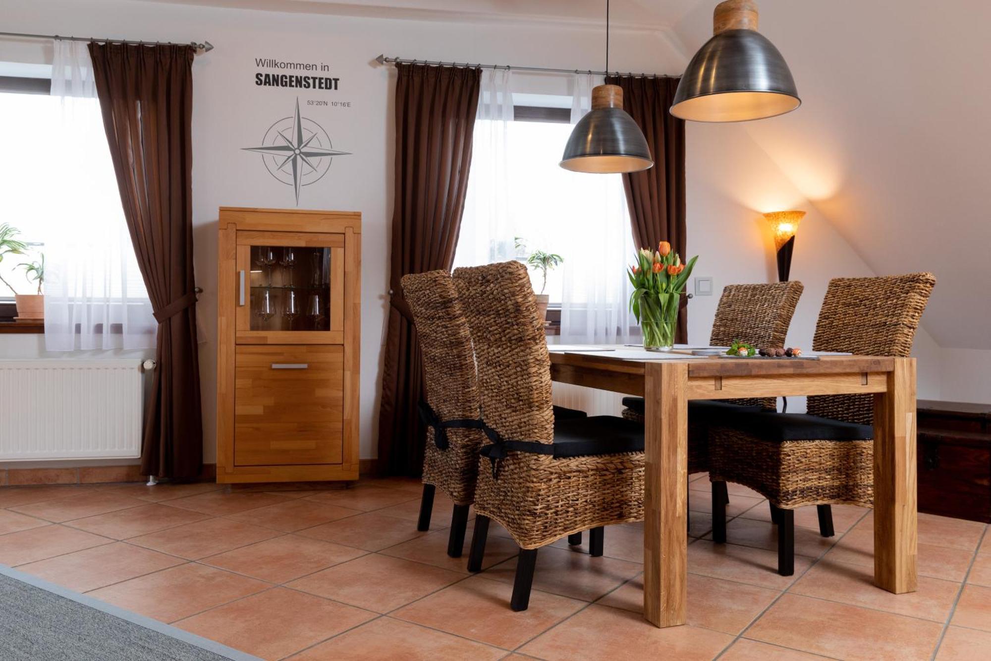 Aurora Apartment